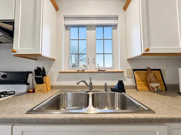 129 Lawrence Rd, Gray, ME 04039