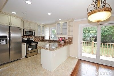 5th image of 1095 Lydia Dr