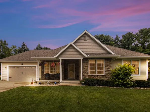 4888 Marilyn Jane Way, Stevensville, MI 49127