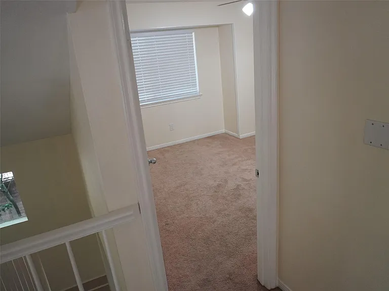 31 N Lakeridge Cir — Photo 33