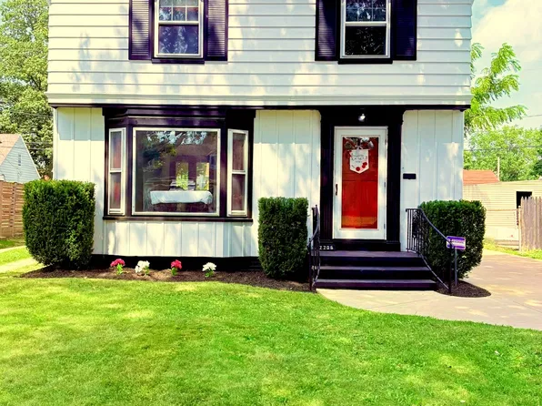 17706 Ponciana Ave, Cleveland, OH 44135