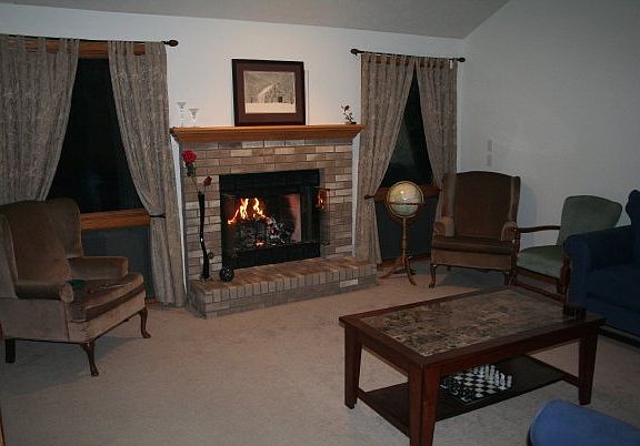4th image of 19606 Lakeside Cir