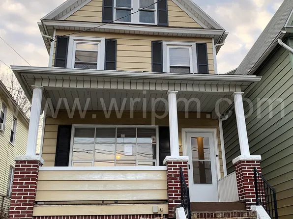 97 McCarragher St, Wilkes Barre, PA 18702