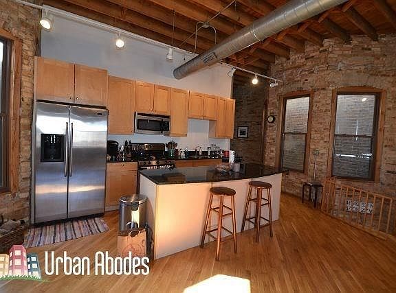 3rd image of 2870 N Elston Ave #2