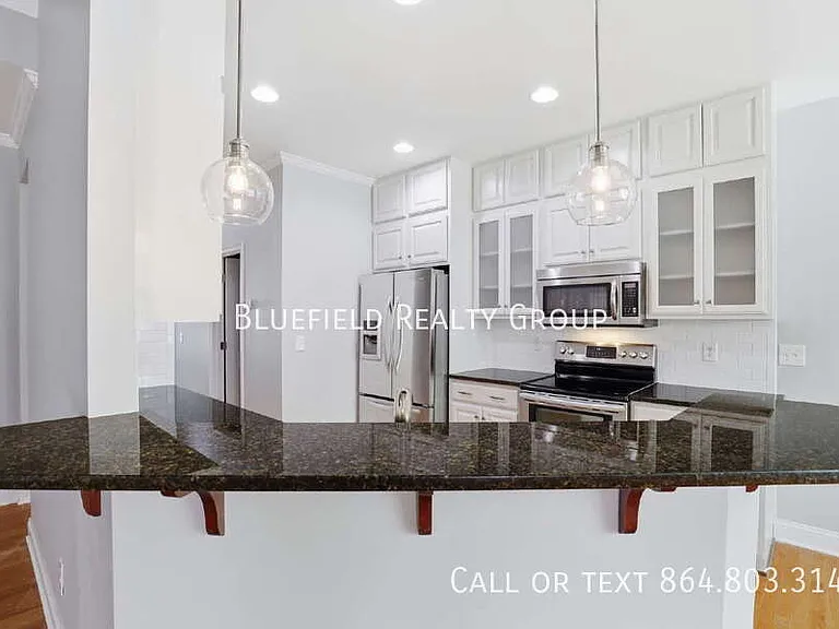 1 Edge Ct #B — Photo 11