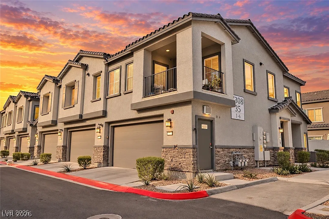 2 bed, 2.5 bath, 62665 sqft, $1,850 — Photo 1