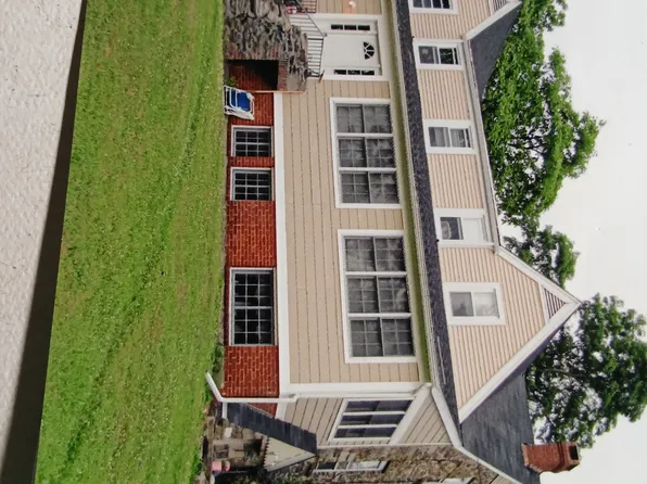 720 New Paltz Rd, Highland, NY 12528