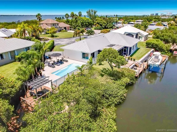103 Aqua Ra Dr, Jensen Beach, FL 34957