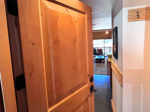 300 Creekside Dr #115, Bear Valley, CA 95223