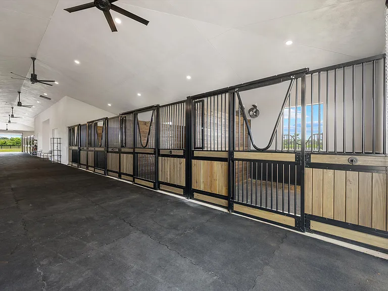 16175 Deer Path Ln — Photo 16