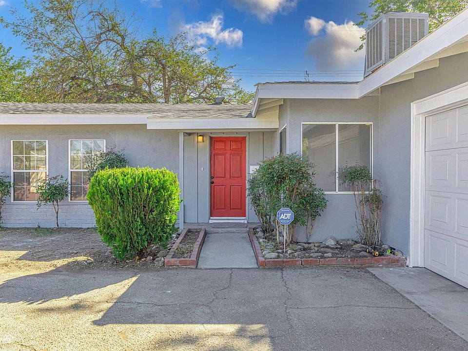 1st image of 202 E Avenue J12