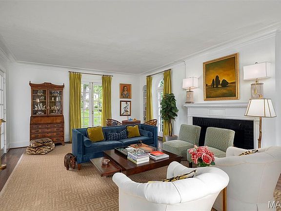4th image of 20 Picardy Ln
