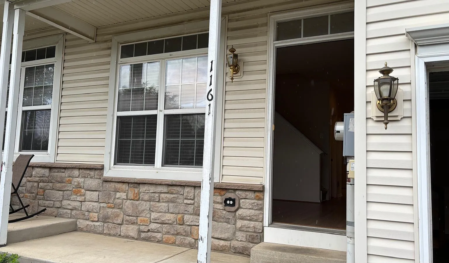 3 bed, 2.5 bath, 2170 sqft, $2,500 — Photo 3