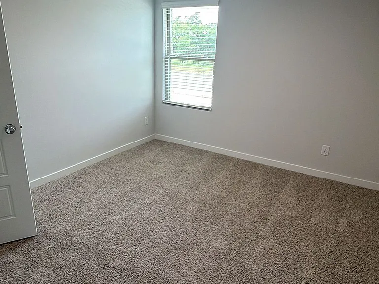 888 Sunflower Rd — Photo 7