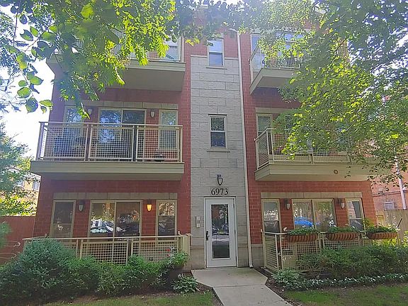 2nd image of 6973 N Ashland Blvd APT 3N