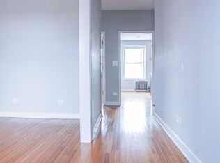 5037 N Clark St #2E, Chicago, IL 60640