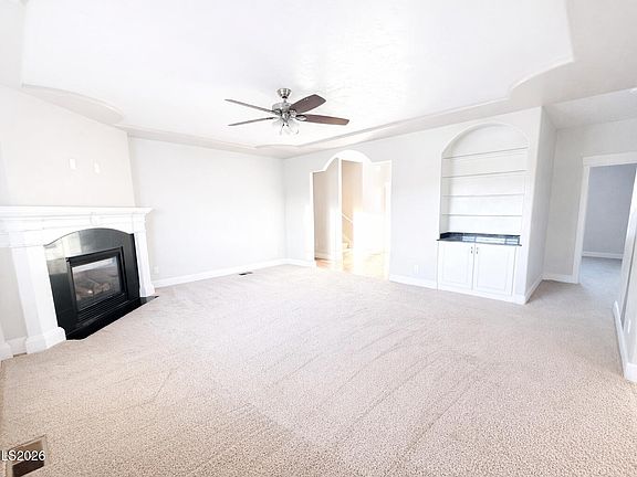 3rd image of 10760 Reins Way