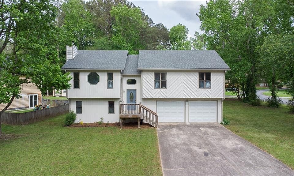 1st image of 2648 Deerfield Cir SW