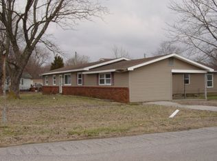 20 Cardinal Ct, Morganfield, KY 42437