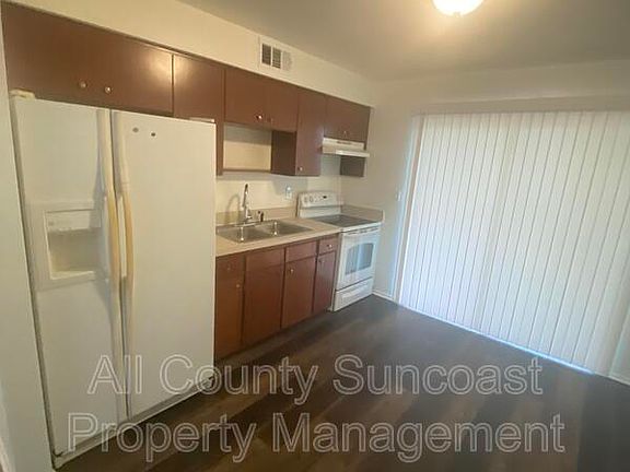 5th image of 7450 35th St N #901