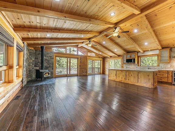 5th image of 10136 E Alder Creek Rd
