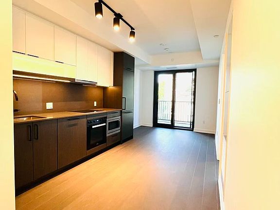 2nd image of 91 Montclair Ave #522