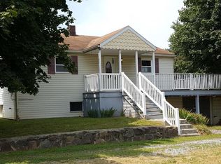 17008 Fairview Rd, Hagerstown, MD 21740