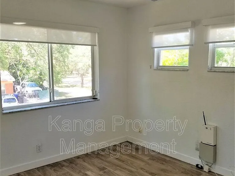 3221 SW 15th Ave — Photo 16