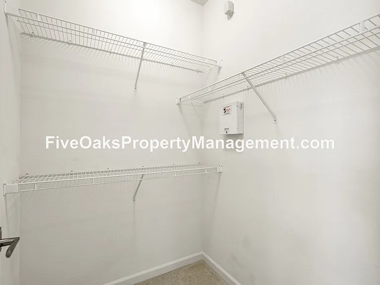 885 Rathbone Cir — Photo 12