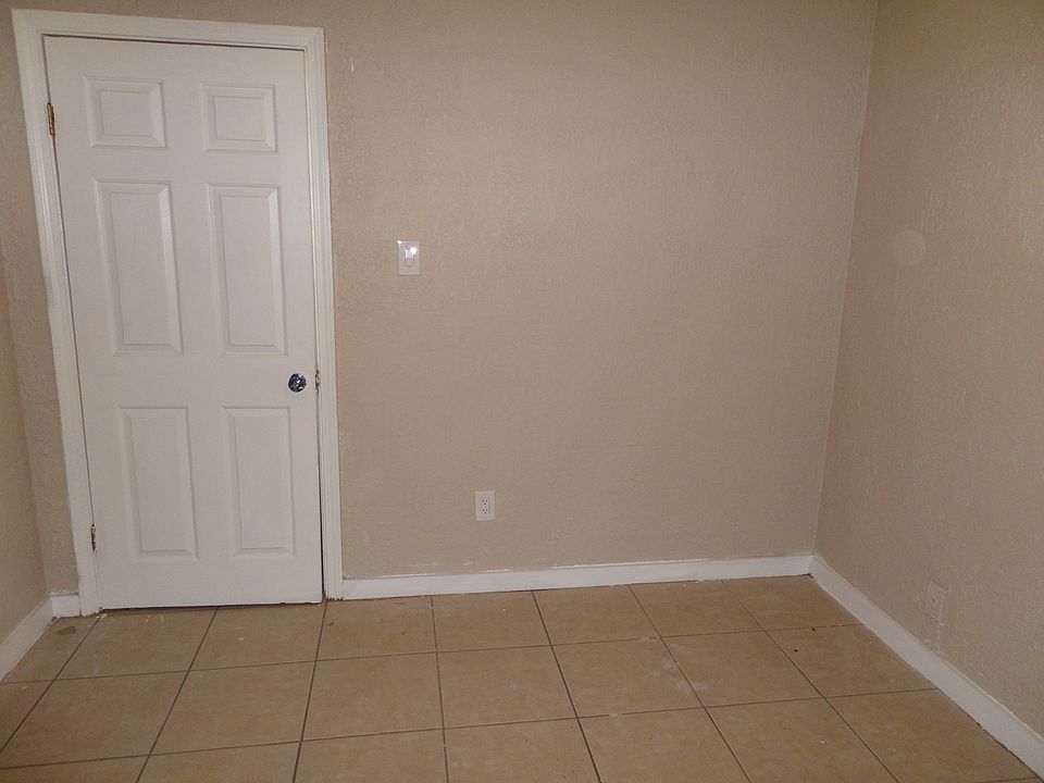1st image of 2613 11th Ave