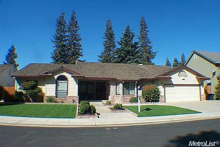 1st image of 1743 E Alicante Ct