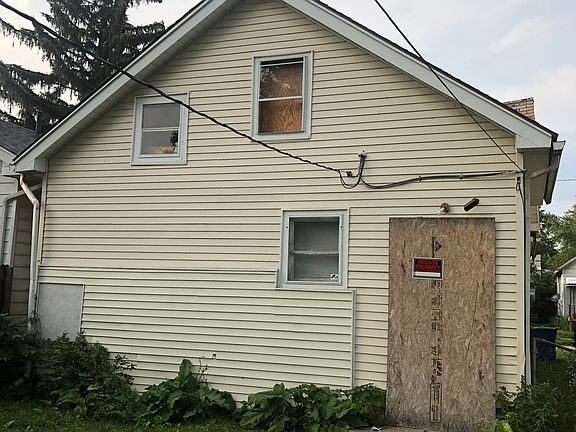 2nd image of 923 Orchard St