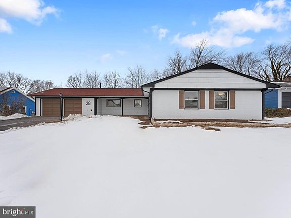 2nd image of 28 Country Club Rd