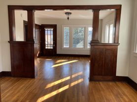 417 Webster St NW, Grand Rapids, MI