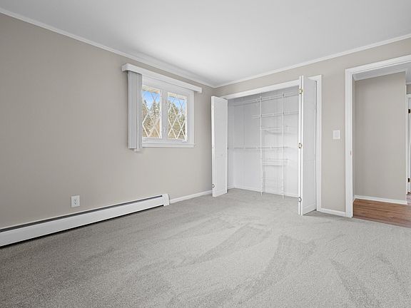 5th image of 28 Hazel Ct #B