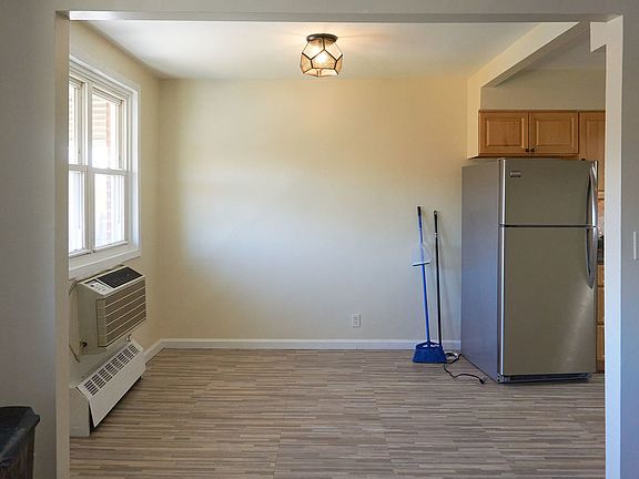 5th image of 2006 47th St #3