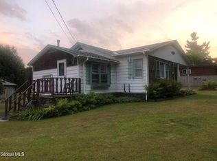 107 Champlain Dr, Mineville, NY 12956