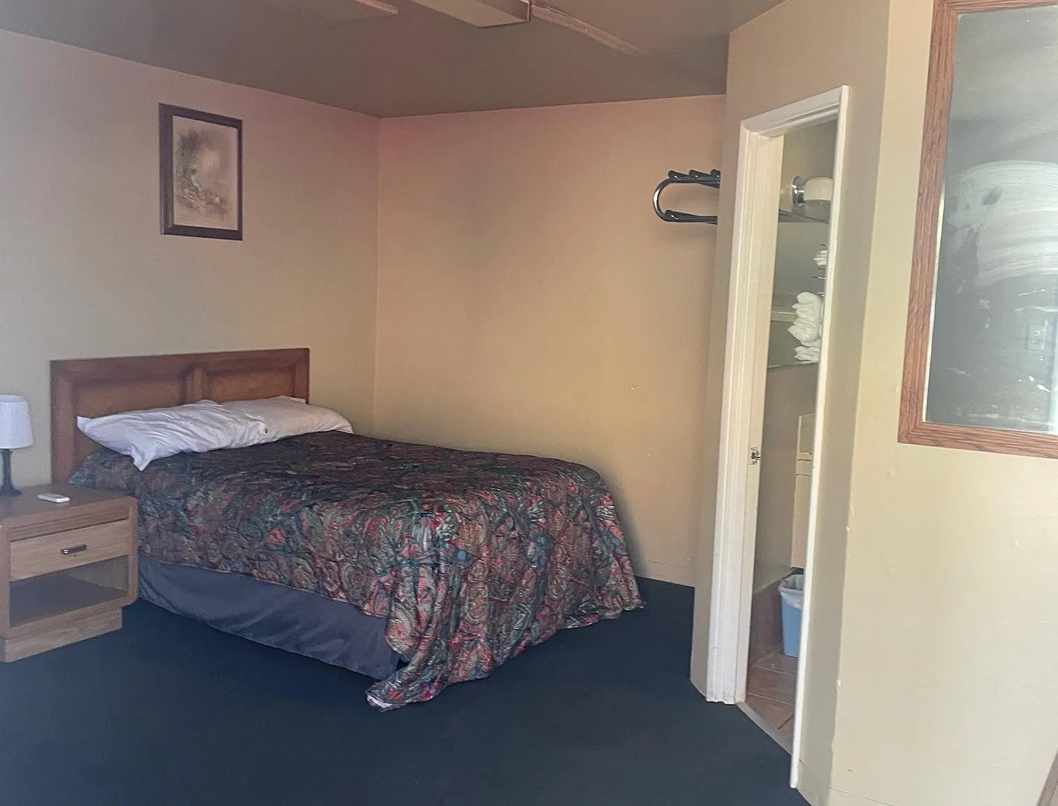 1 bed, 400 sqft, $800 — Photo 1
