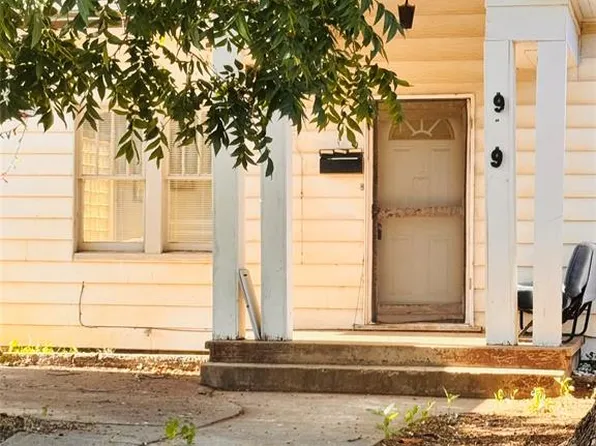 919 W 2nd St, Elk City, OK 73644