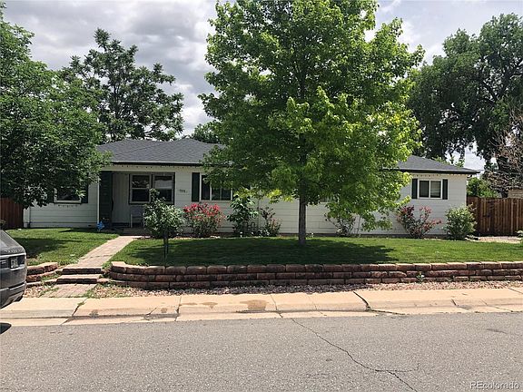 2nd image of 2076 S Lowell Blvd