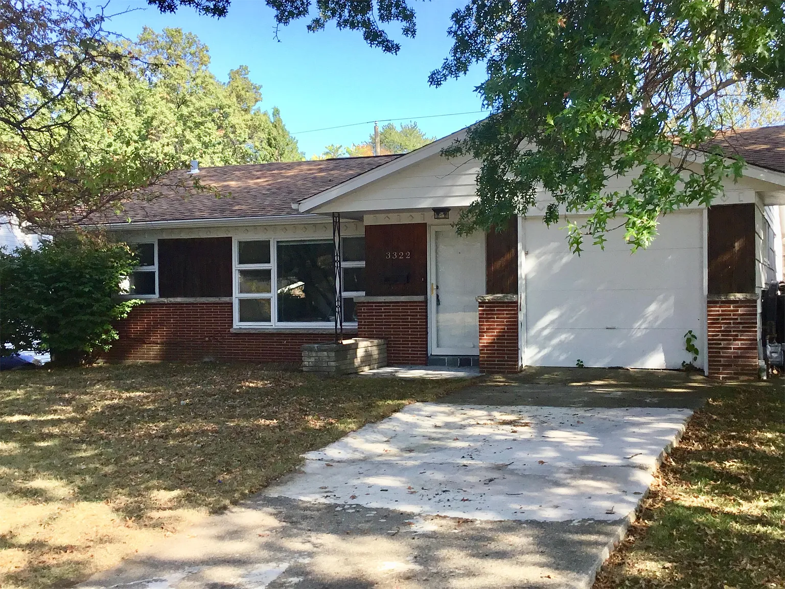 3322 Addison St photo 1