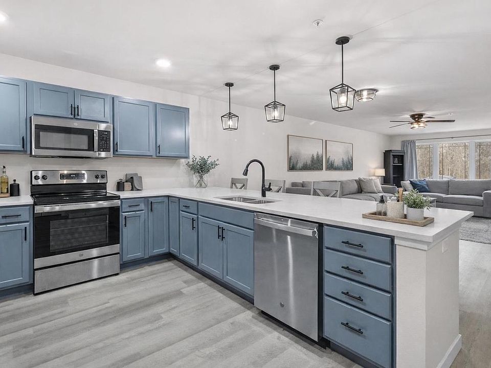 1st image of 405 Emily Road #3