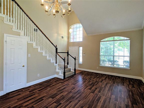 3rd image of 4300 Palmdale Dr