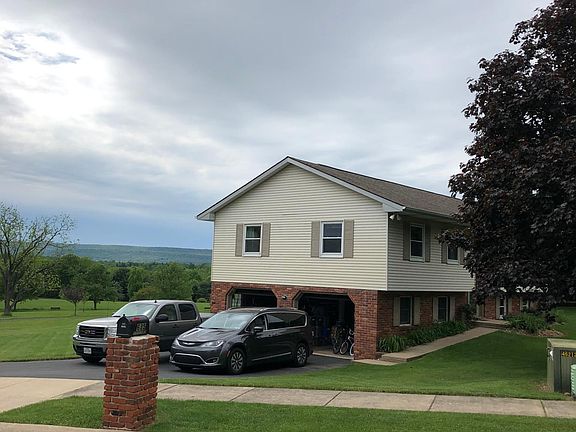 2nd image of 635 Berkshire Dr