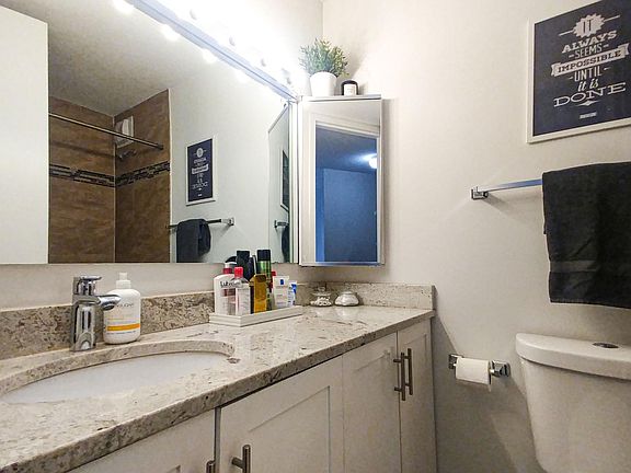 4th image of 405 N Wabash Ave Unit 2404