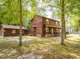 16128 Sandwave Rd, Chester, VA 23831