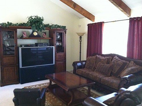 3rd image of 1916 Lovejoy Ln