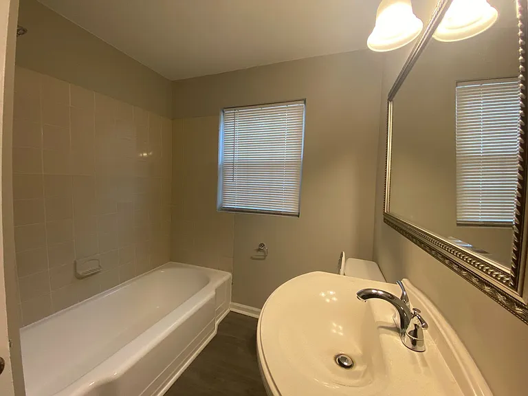 4111 Glory St — Photo 29