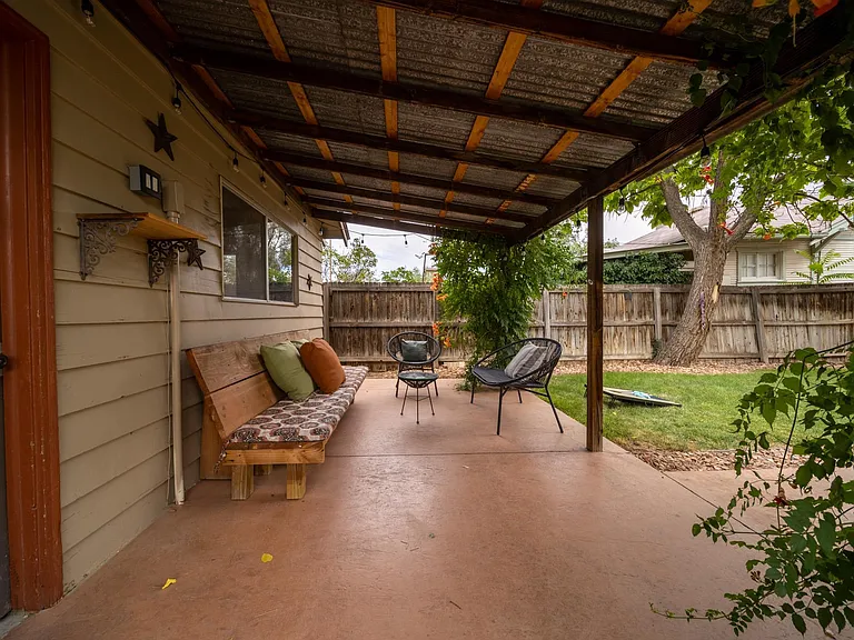 1346 Rood Ave — Photo 27
