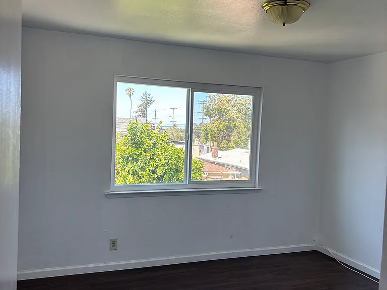3020 35th Ave #15 — Photo 7